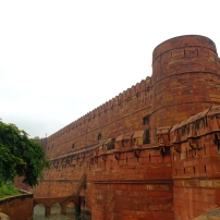 Just outside the Agra Fort